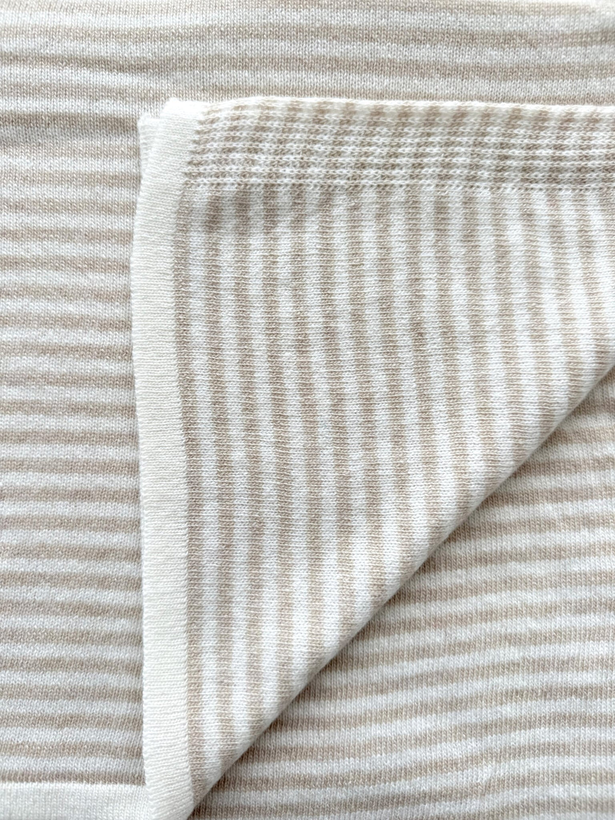 SJAALMANIA Cosy Chic sjaal stripes light sand - creamy white